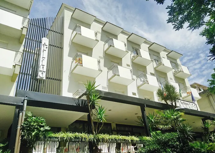 Arlino Hotel 3*